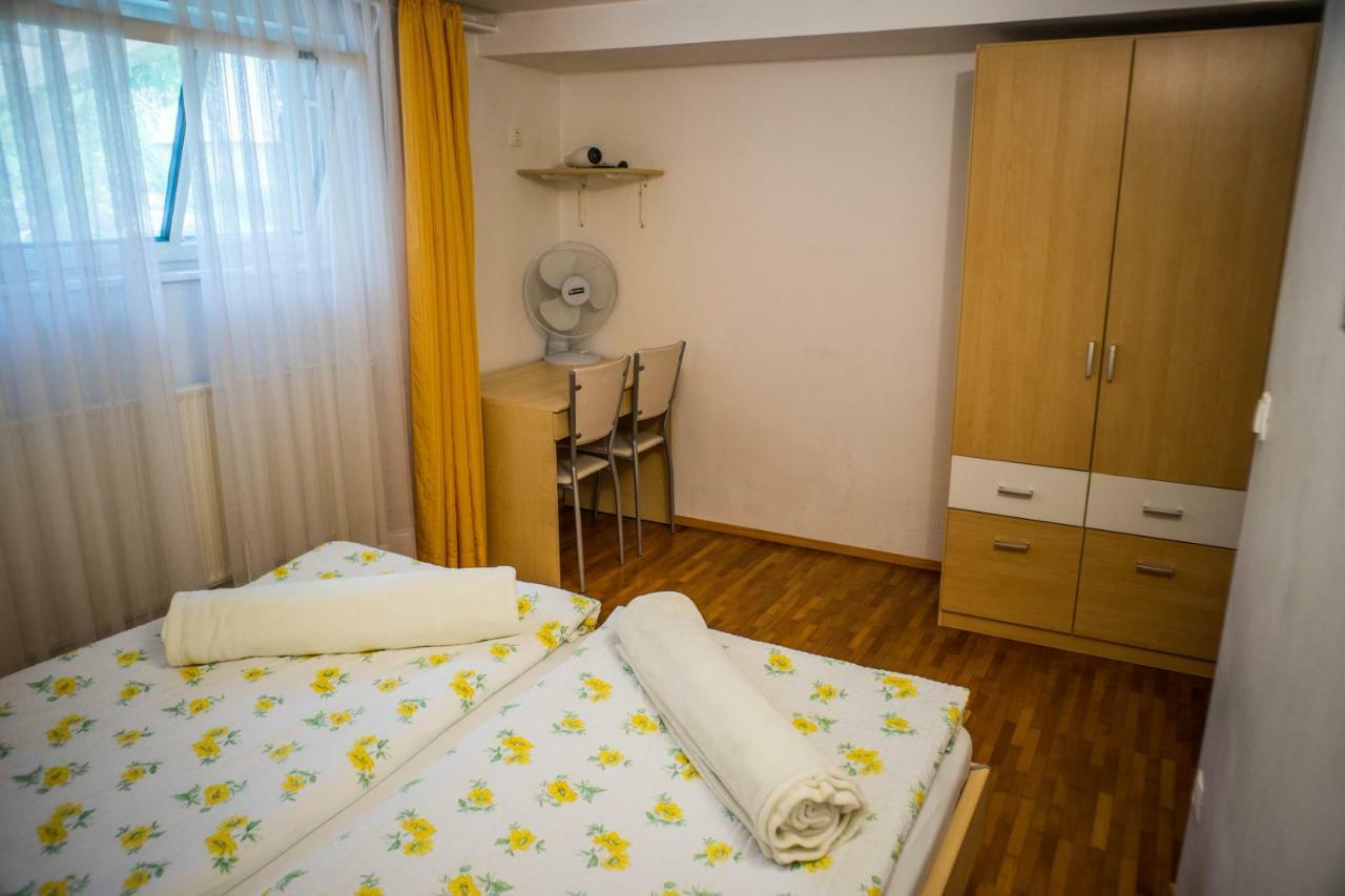 Apartments And Rooms Villa Vive بليد المظهر الخارجي الصورة