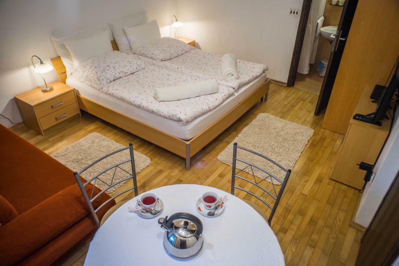 Apartments And Rooms Villa Vive بليد المظهر الخارجي الصورة