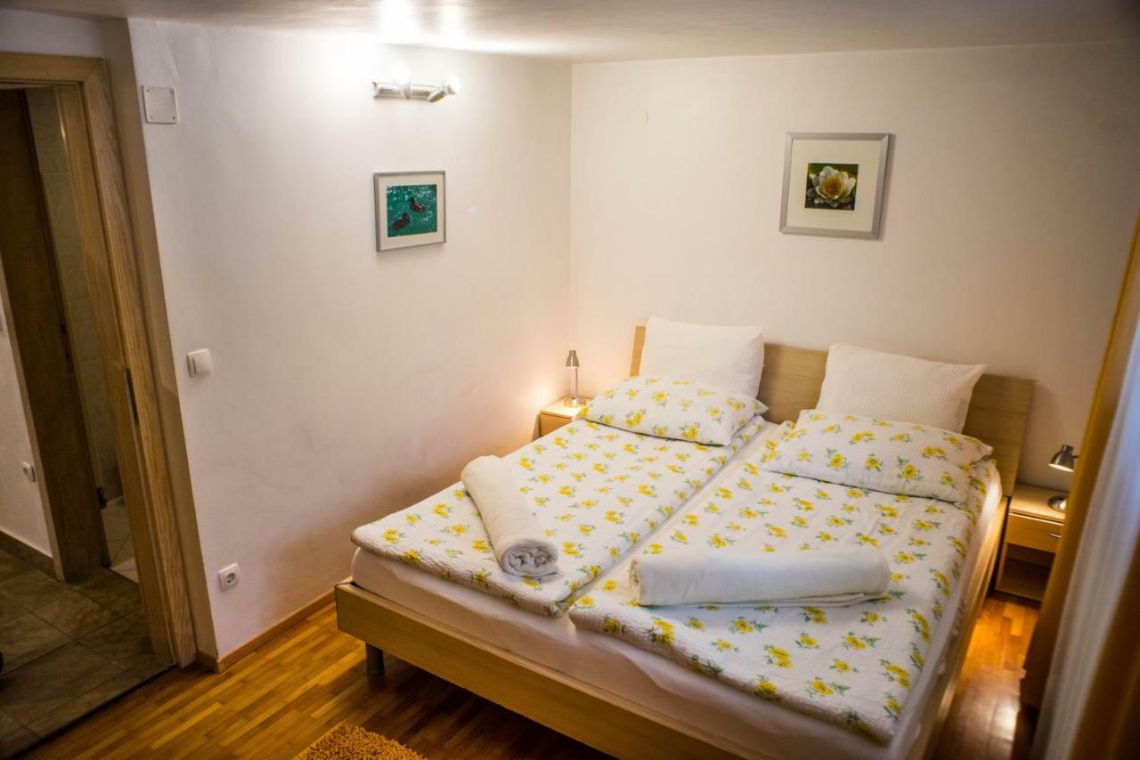 Apartments And Rooms Villa Vive بليد المظهر الخارجي الصورة
