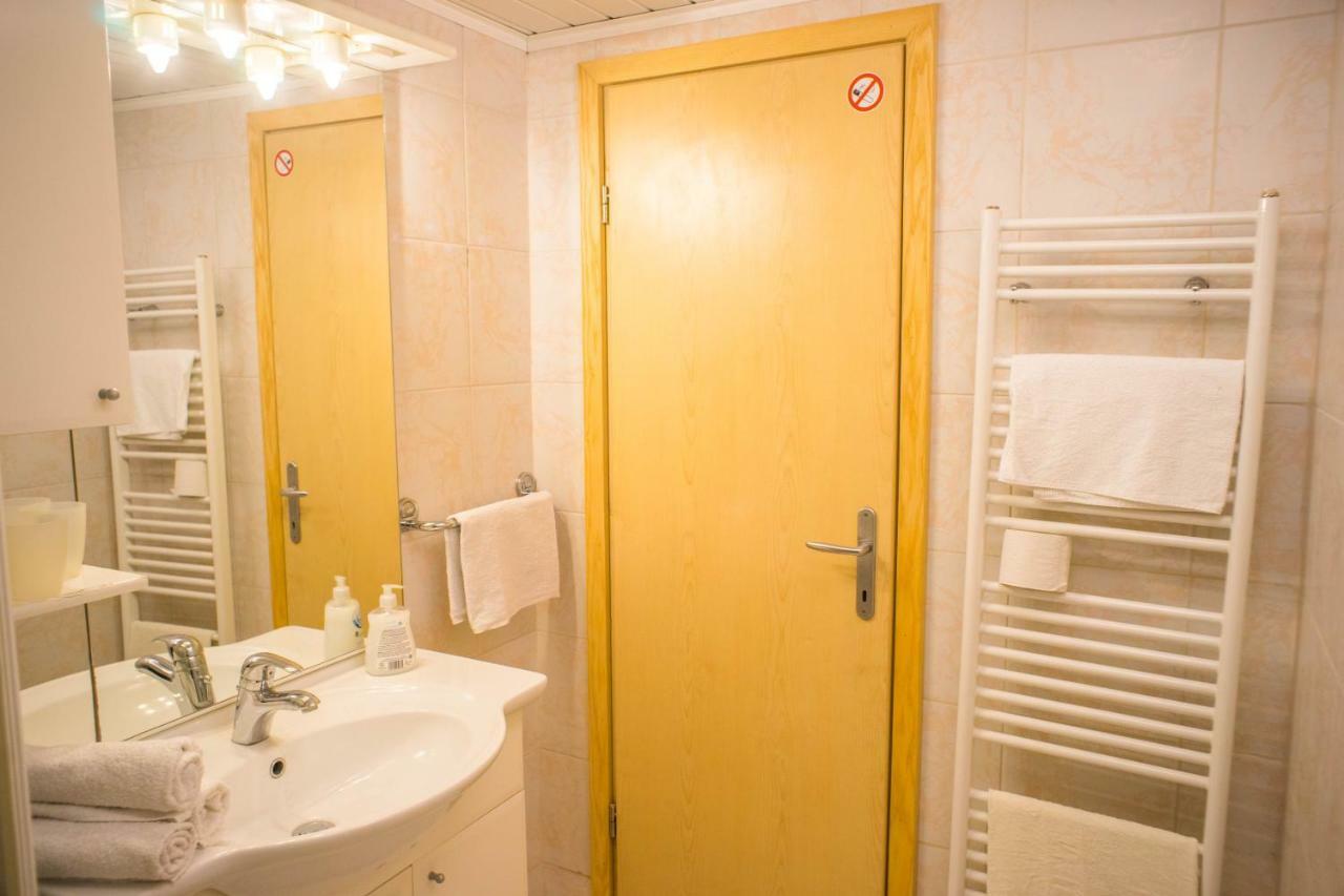 Apartments And Rooms Villa Vive بليد المظهر الخارجي الصورة