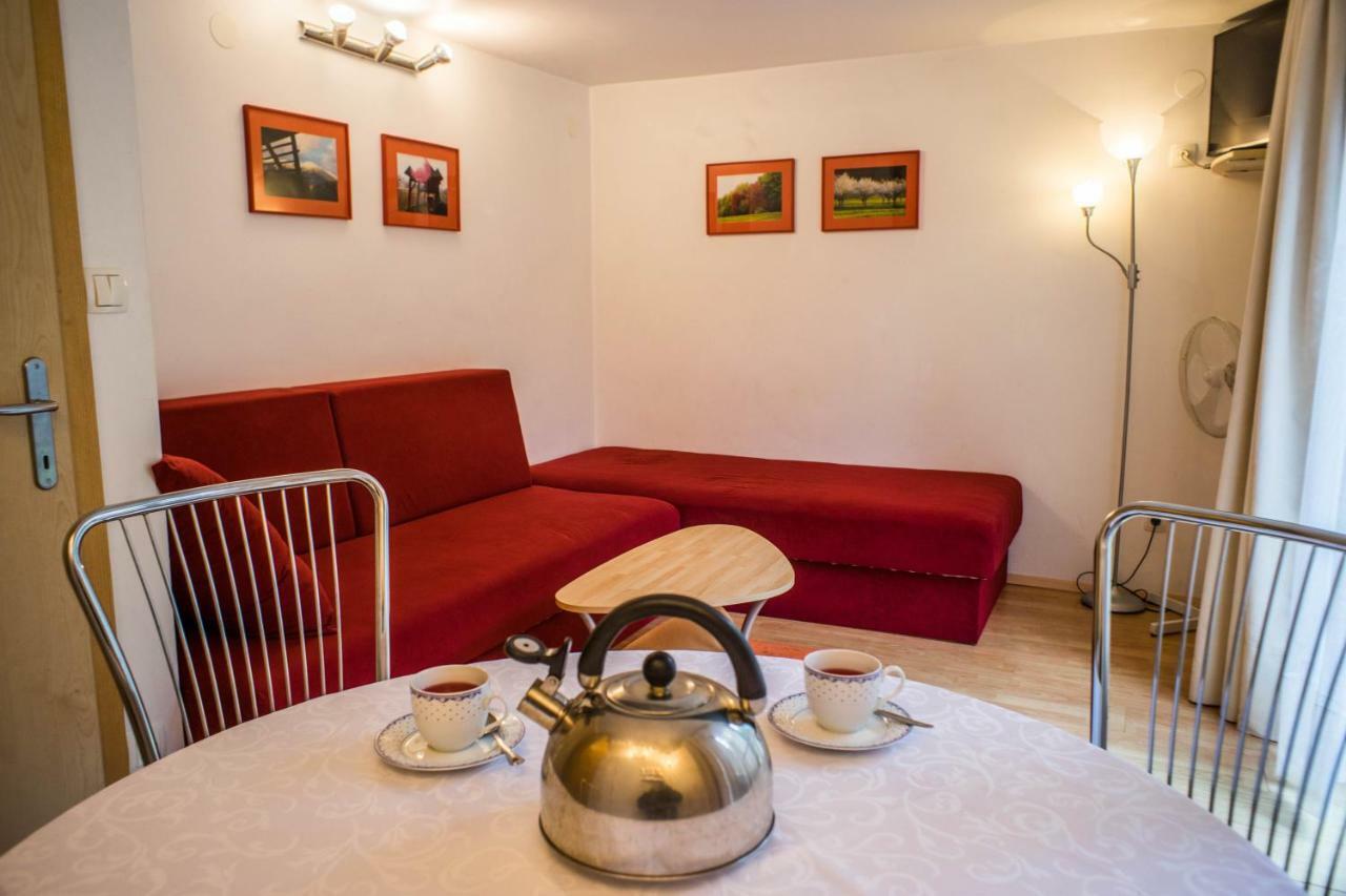 Apartments And Rooms Villa Vive بليد المظهر الخارجي الصورة